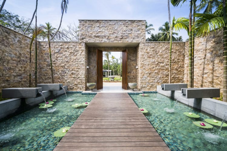 Spa entrance